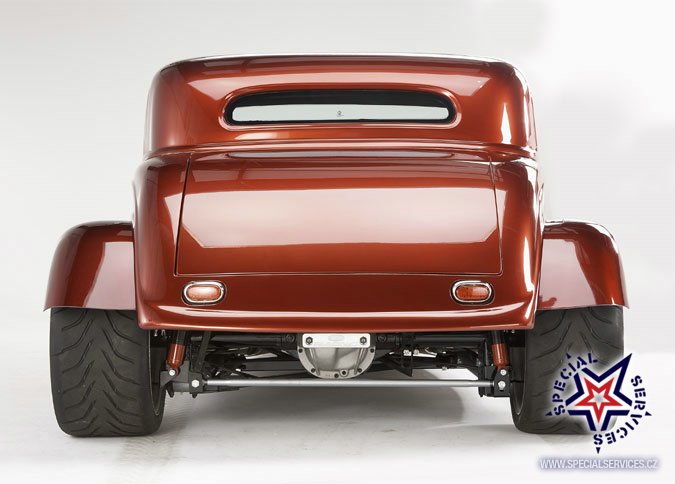 RED33-REAR32.jpg