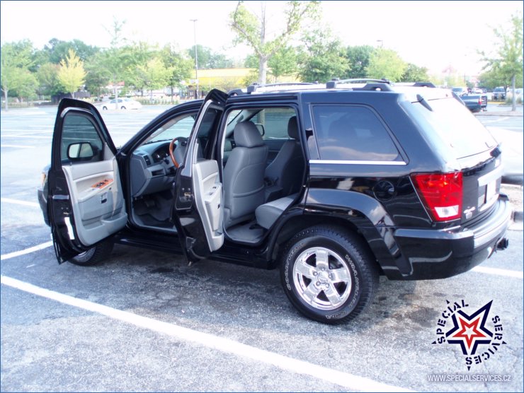 Jeep Grandcherokee Overland 06-1.JPG